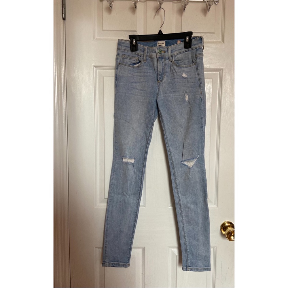 Light washed ripped jeans